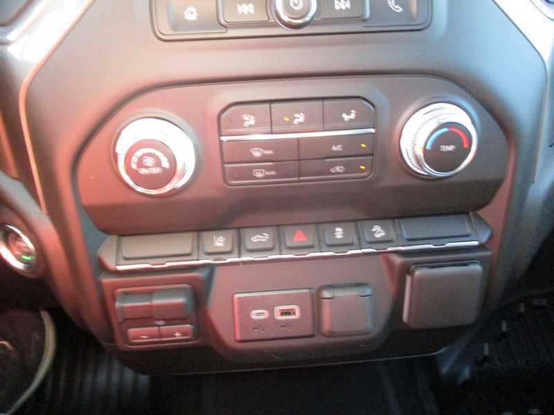 GMC Sierra 2500HD Pro Crew Cab 4WD SB 2026 GMC Sierra 2500HD Pro Crew Cab 4WD SB 2026