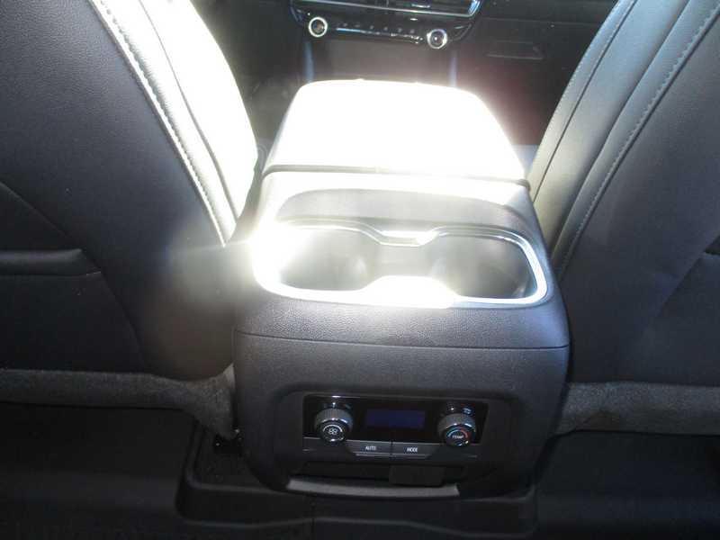 Chevrolet Traverse LT 2026