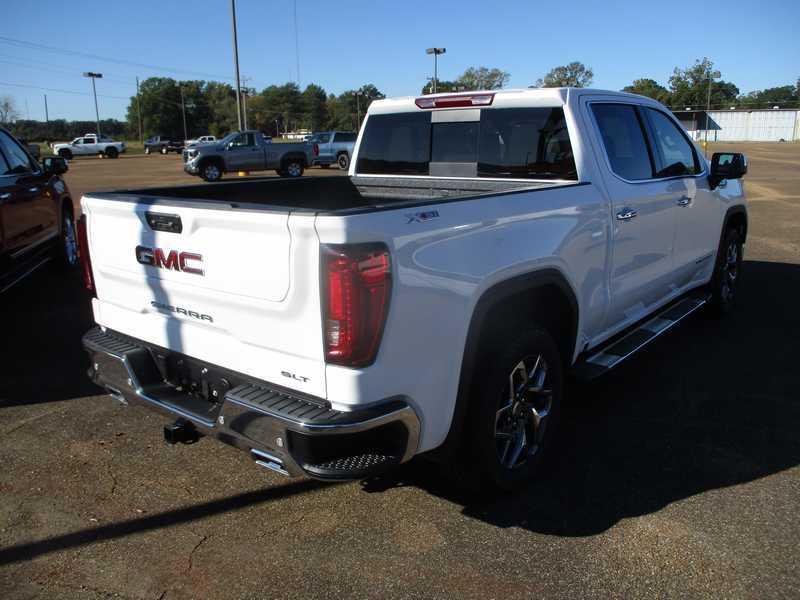 GMC Sierra 1500 SLT Crew Cab 4WD 2026 GMC Sierra 1500 SLT Crew Cab 4WD 2026