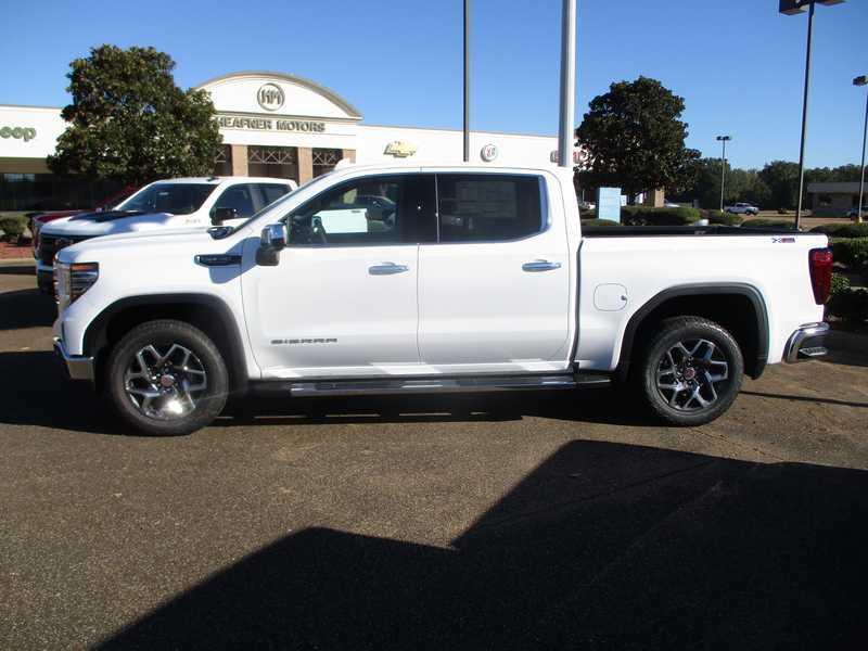 GMC Sierra 1500 SLT Crew Cab 4WD 2026 GMC Sierra 1500 SLT Crew Cab 4WD 2026