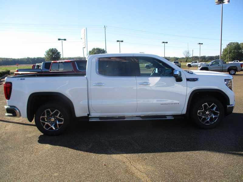 GMC Sierra 1500 SLT Crew Cab 4WD 2026 GMC Sierra 1500 SLT Crew Cab 4WD 2026