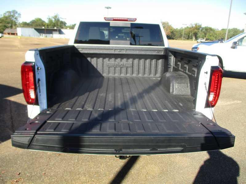 GMC Sierra 1500 SLT Crew Cab 4WD 2026 GMC Sierra 1500 SLT Crew Cab 4WD 2026