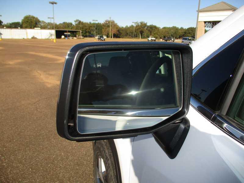 GMC Sierra 1500 SLT Crew Cab 4WD 2026 GMC Sierra 1500 SLT Crew Cab 4WD 2026