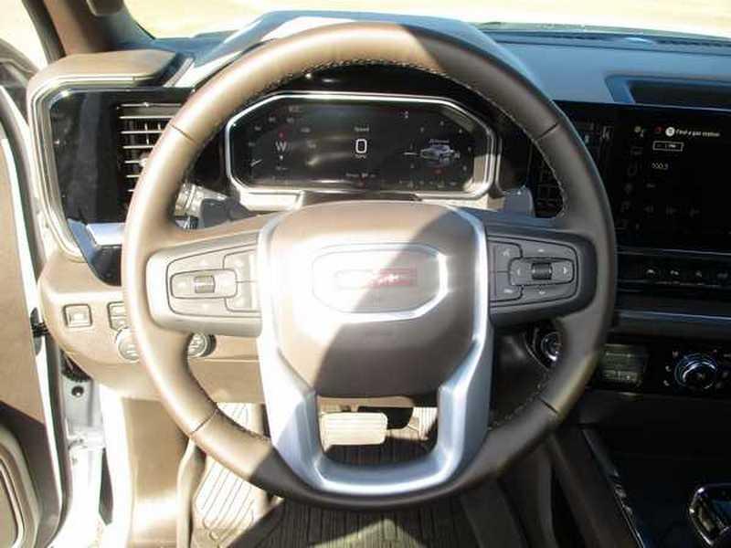 GMC Sierra 1500 SLT Crew Cab 4WD 2026 GMC Sierra 1500 SLT Crew Cab 4WD 2026