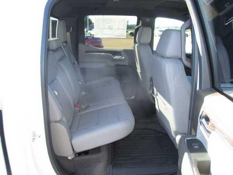 GMC Sierra 1500 SLT Crew Cab 4WD 2026 GMC Sierra 1500 SLT Crew Cab 4WD 2026
