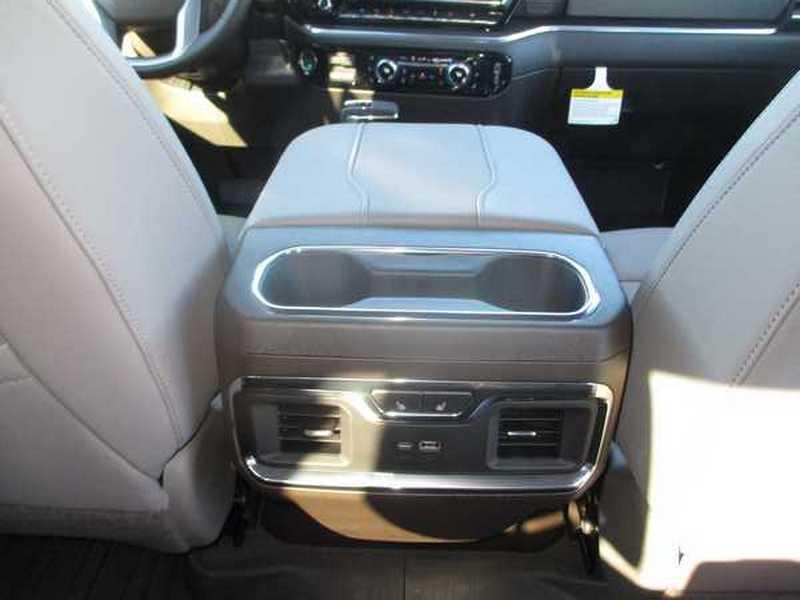 GMC Sierra 1500 SLT Crew Cab 4WD 2026 GMC Sierra 1500 SLT Crew Cab 4WD 2026
