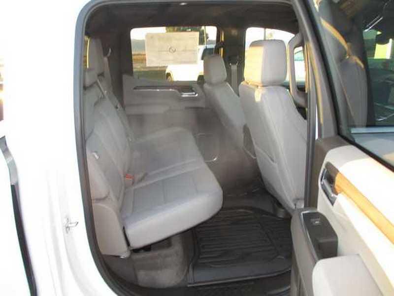 GMC Sierra 1500 SLT Crew Cab 4WD 2026