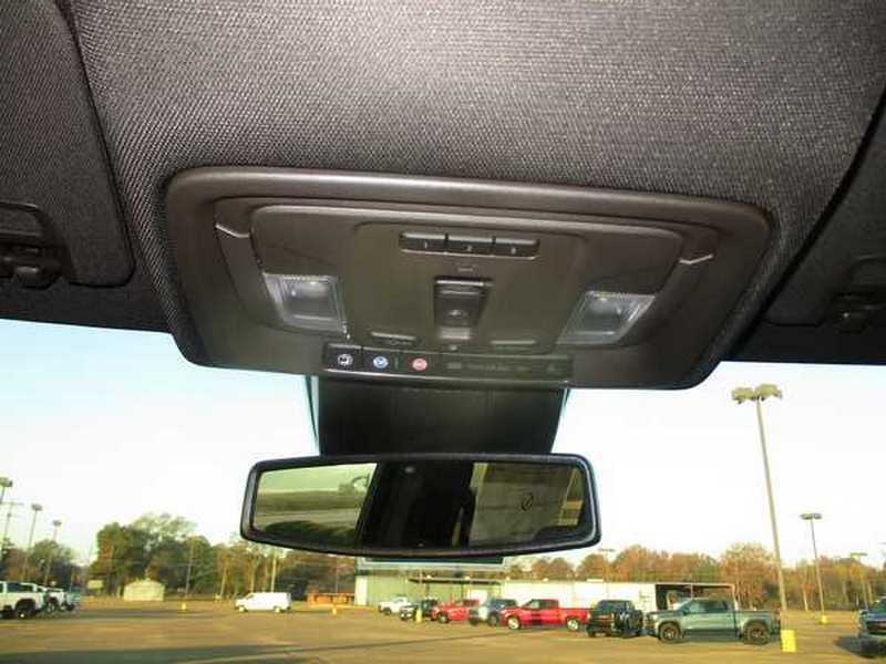 GMC Sierra 1500 SLT Crew Cab 4WD 2026