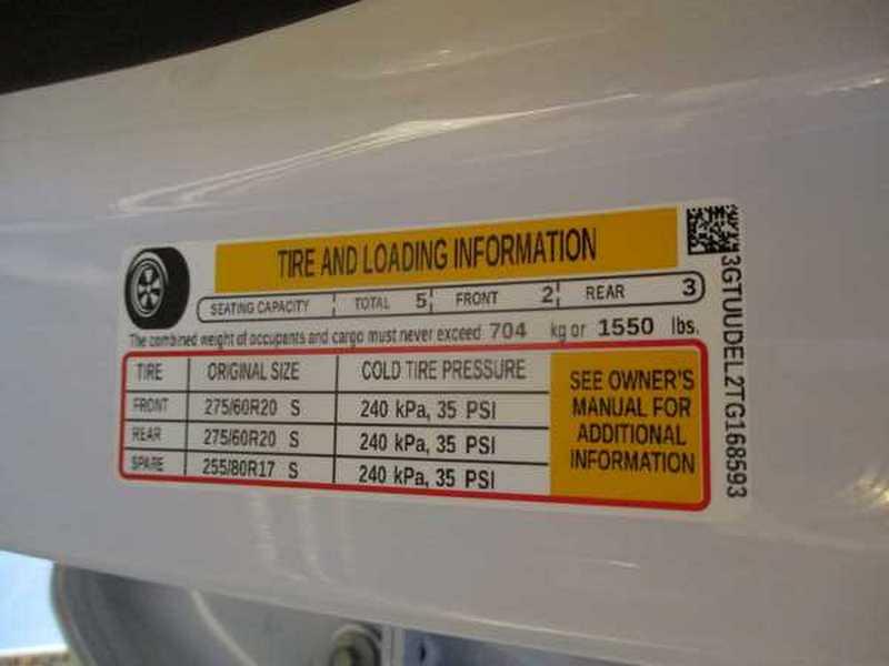 GMC Sierra 1500 SLT Crew Cab 4WD 2026