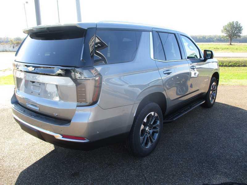 2026 Chevrolet Tahoe LT photo 4