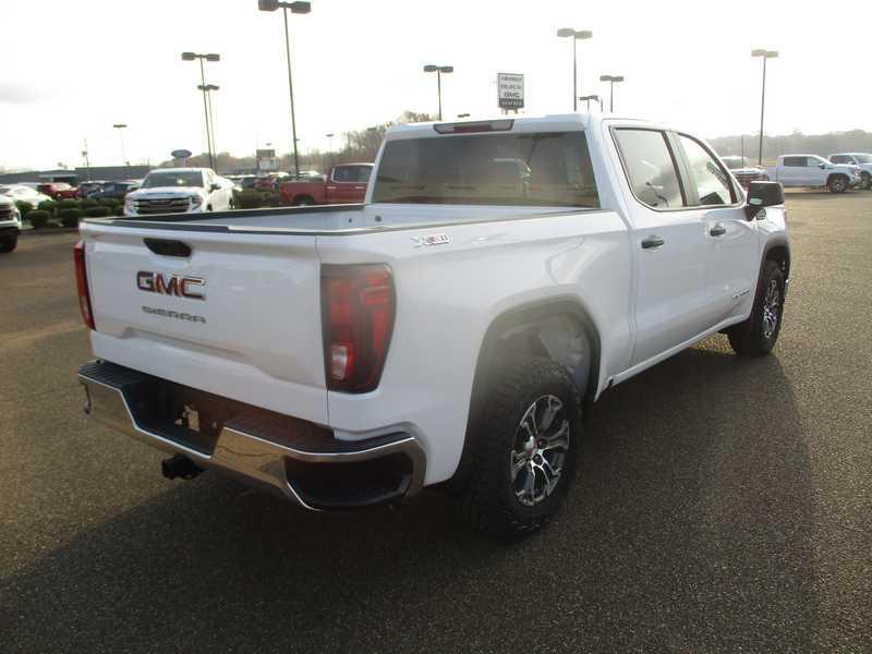 GMC Sierra 1500 Pro Crew Cab Short Box 4WD 2026