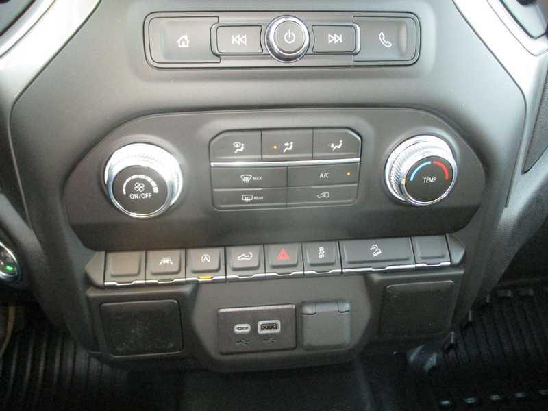 GMC Sierra 1500 Pro Crew Cab Short Box 4WD 2026