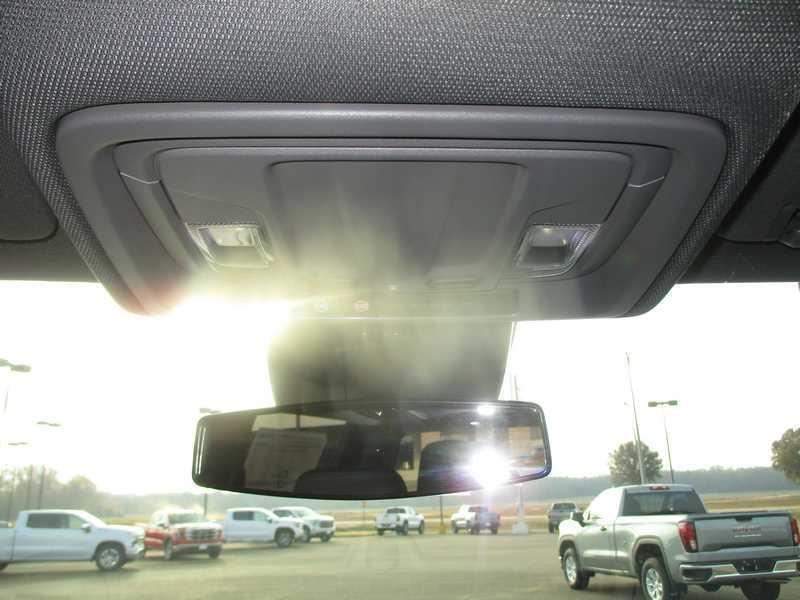 GMC Sierra 1500 Pro Crew Cab Short Box 4WD 2026