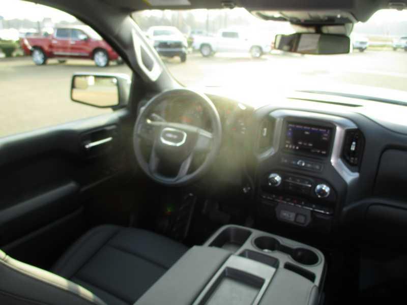 GMC Sierra 1500 Pro Crew Cab Short Box 4WD 2026