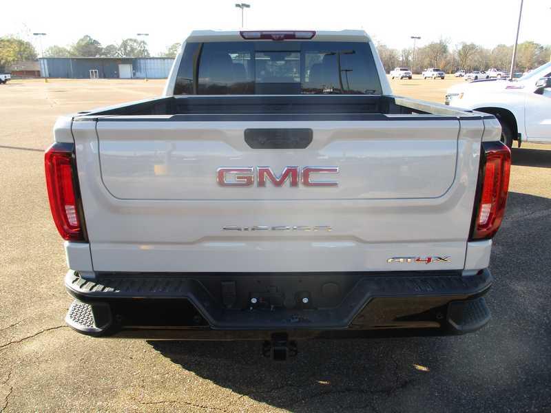 GMC Sierra 1500 AT4X Crew Cab 4WD 2026