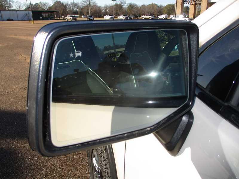 GMC Sierra 1500 AT4X Crew Cab 4WD 2026