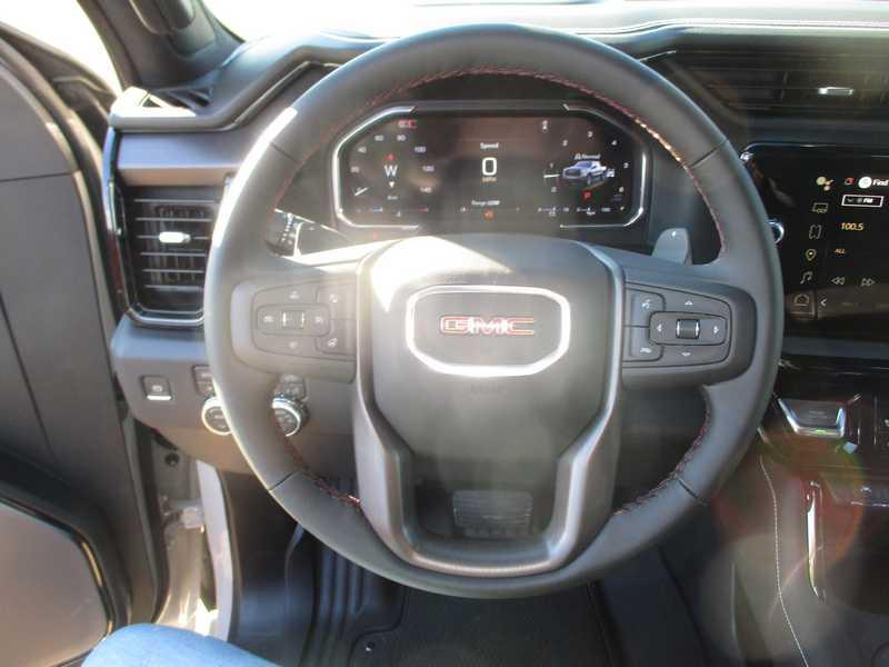 GMC Sierra 1500 AT4X Crew Cab 4WD 2026