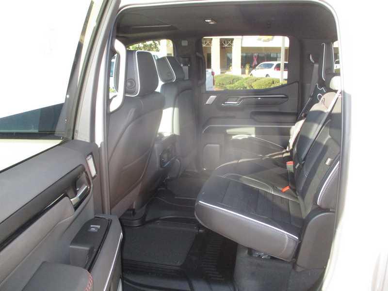 GMC Sierra 1500 AT4X Crew Cab 4WD 2026