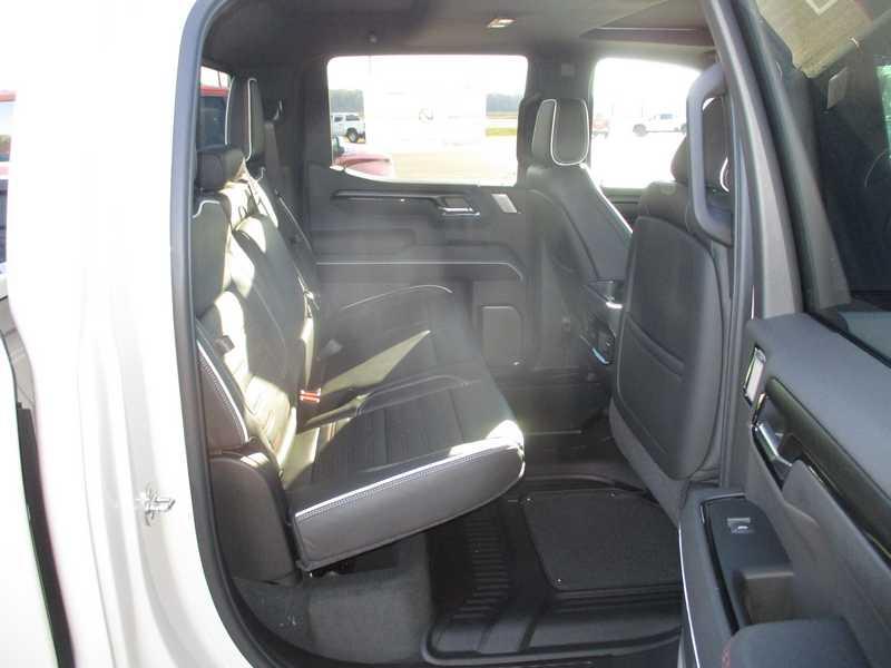 GMC Sierra 1500 AT4X Crew Cab 4WD 2026
