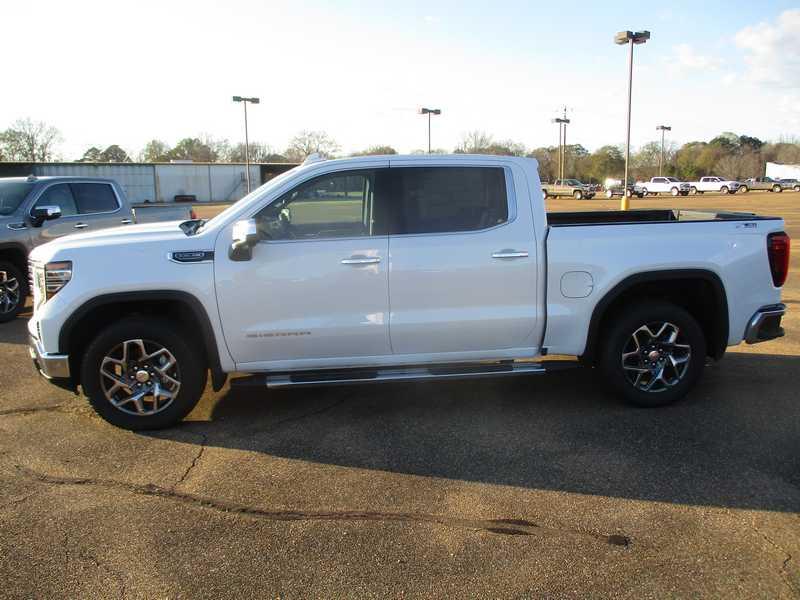 GMC Sierra 1500 SLT Crew Cab 4WD 2026