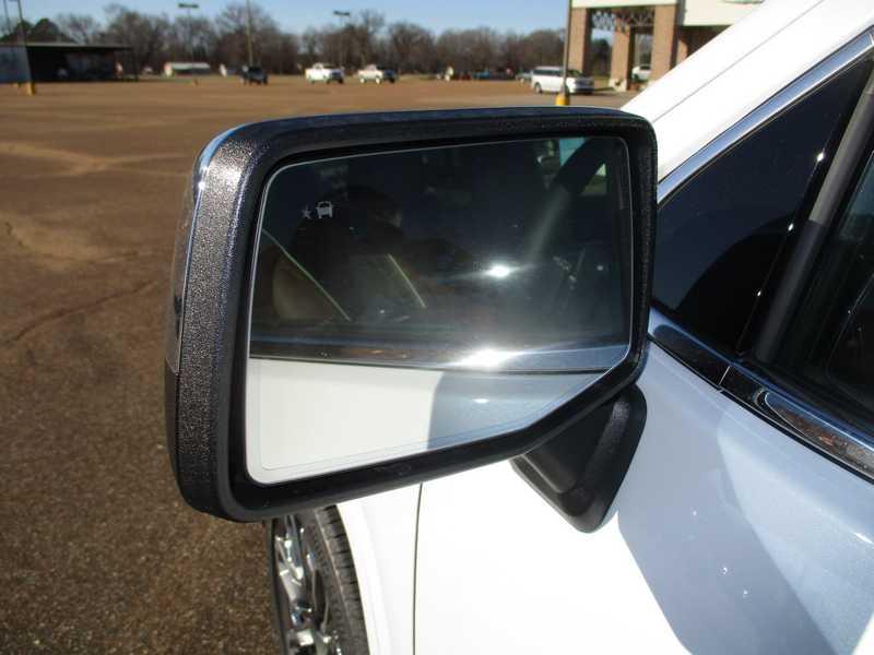 GMC Sierra 1500 Denali Ultimate Crew Cab 4WD 2026