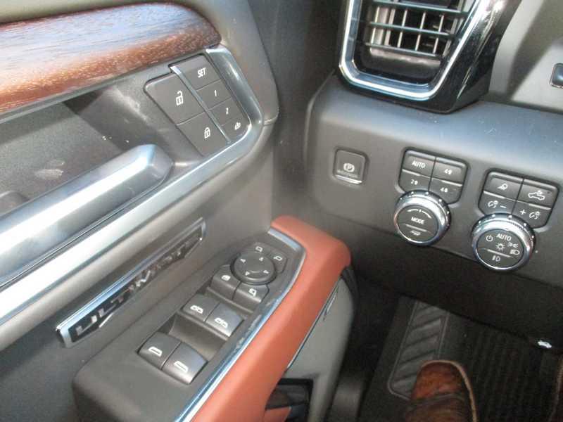 GMC Sierra 1500 Denali Ultimate Crew Cab 4WD 2026