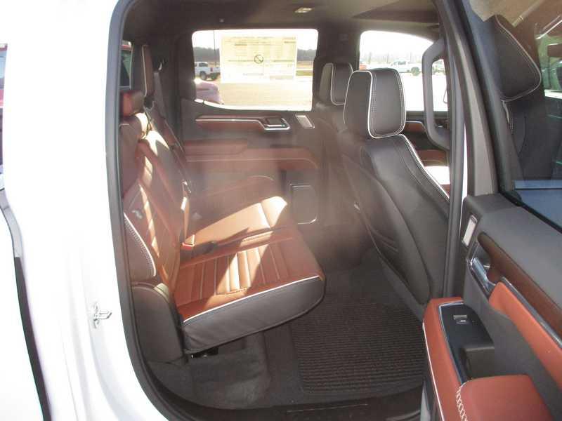 GMC Sierra 1500 Denali Ultimate Crew Cab 4WD 2026