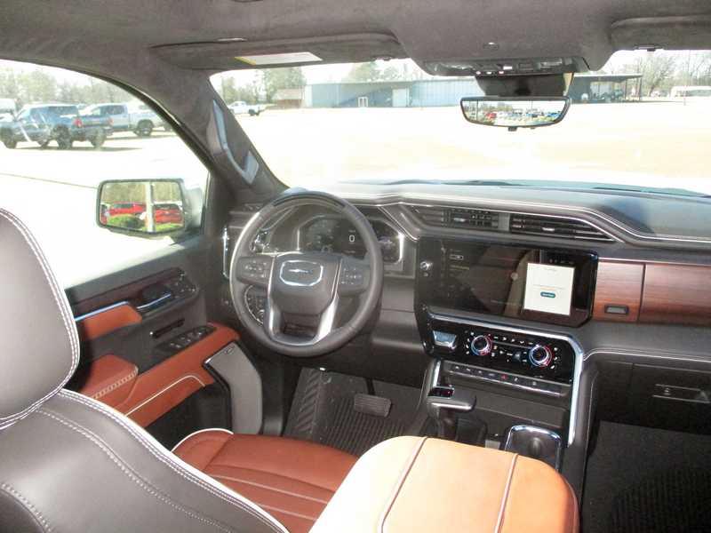 GMC Sierra 1500 Denali Ultimate Crew Cab 4WD 2026