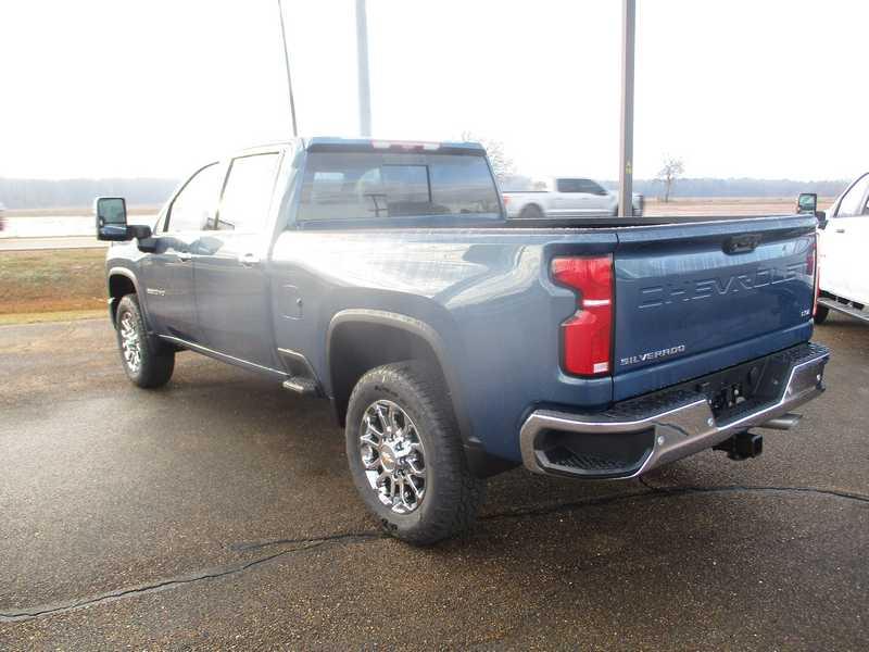 Chevrolet Silverado 2500HD LTZ Crew Cab 4WD 2026
