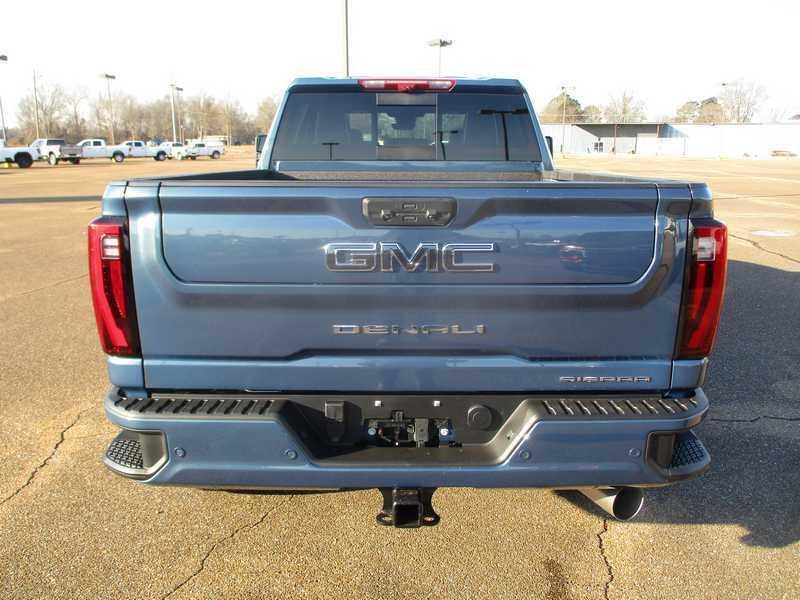 GMC Sierra 2500HD Denali Ultimate Crew Cab 4WD 2026