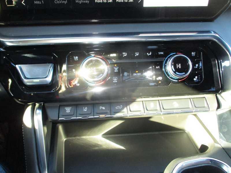 GMC Sierra 2500HD Denali Ultimate Crew Cab 4WD 2026