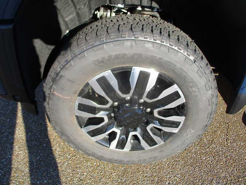 GMC Sierra 2500HD Denali Ultimate Crew Cab 4WD 2026