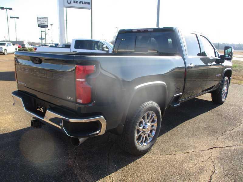 Chevrolet Silverado 2500HD LTZ Crew Cab Long Box 4WD 2026