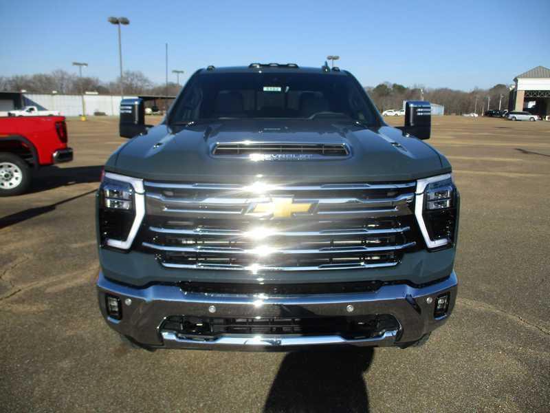 Chevrolet Silverado 2500HD LTZ Crew Cab Long Box 4WD 2026