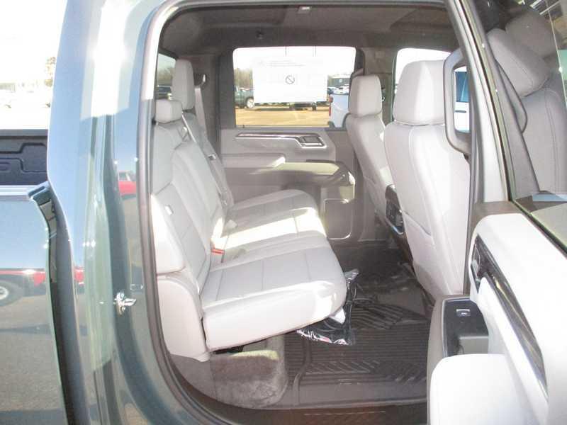 Chevrolet Silverado 2500HD LTZ Crew Cab Long Box 4WD 2026