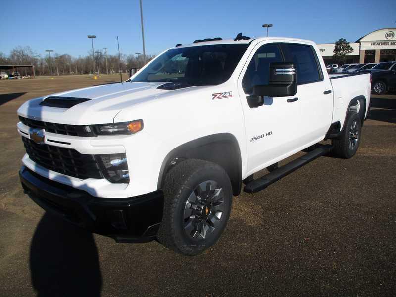 Chevrolet Silverado 2500HD Custom Crew Cab Short Box 4WD 2026