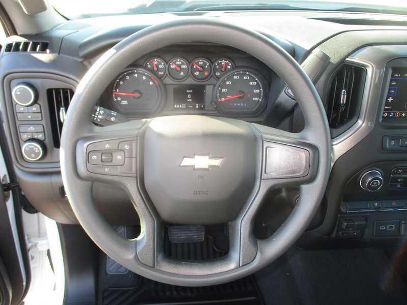 Chevrolet Silverado 2500HD Custom Crew Cab Short Box 4WD 2026