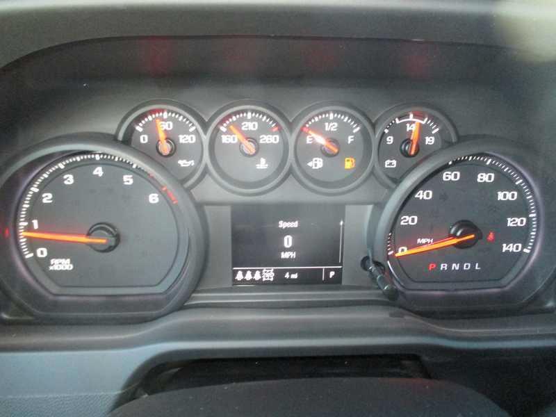 Chevrolet Silverado 2500HD Custom Crew Cab Short Box 4WD 2026