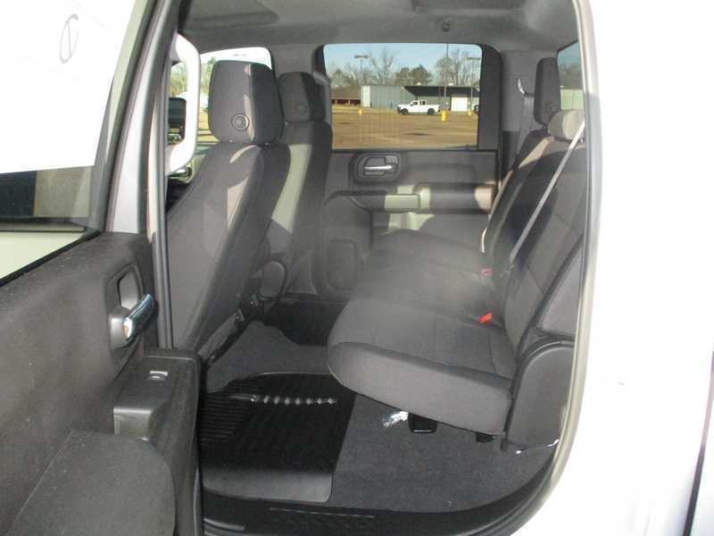 Chevrolet Silverado 2500HD Custom Crew Cab Short Box 4WD 2026