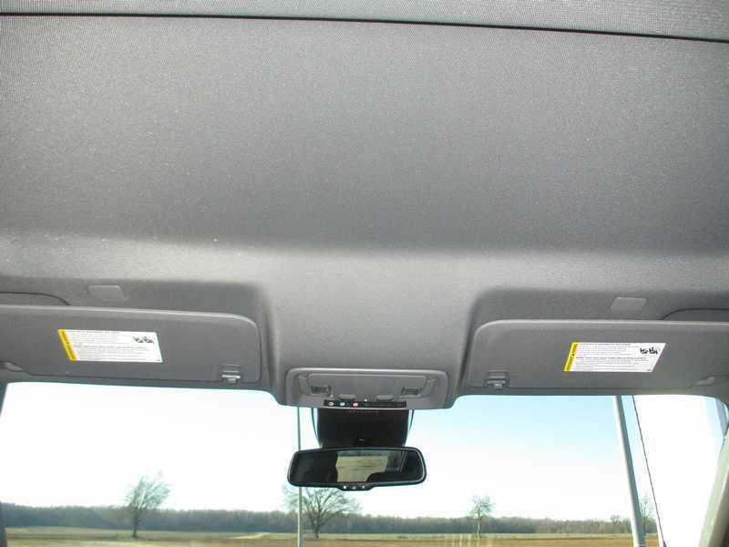 Chevrolet Silverado 2500HD Custom Crew Cab Short Box 4WD 2026