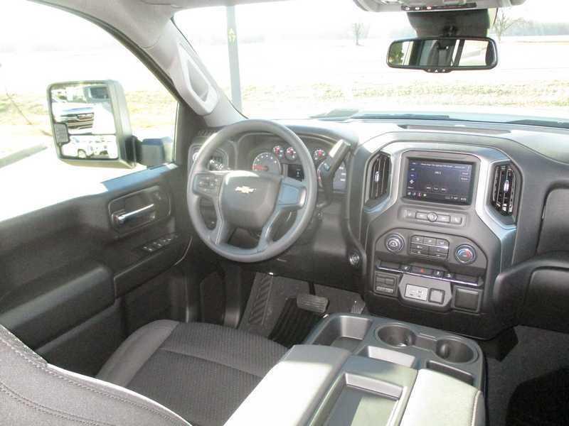 Chevrolet Silverado 2500HD Custom Crew Cab Short Box 4WD 2026