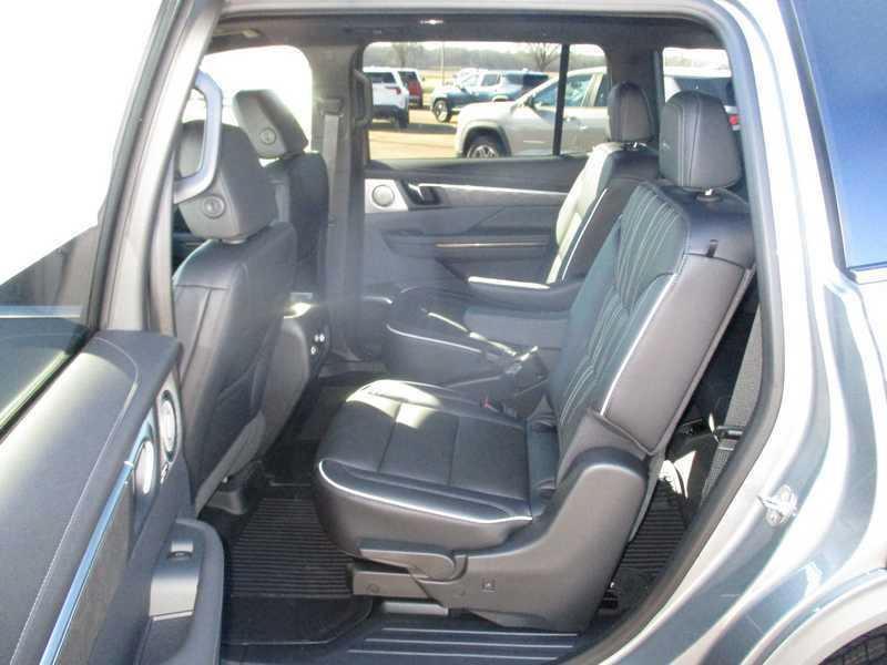 Buick Enclave Avenir AWD 2026