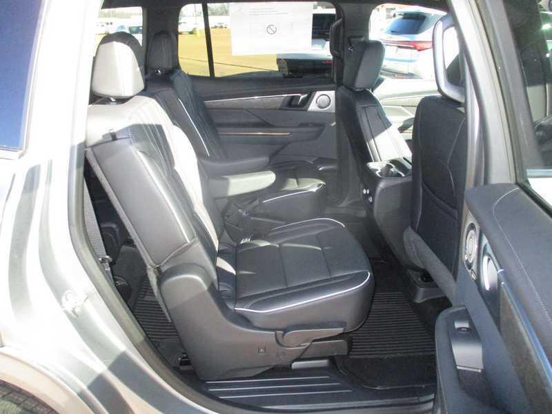 Buick Enclave Avenir AWD 2026