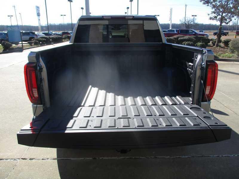 GMC Sierra 1500 SLT Crew Cab 4WD 2026