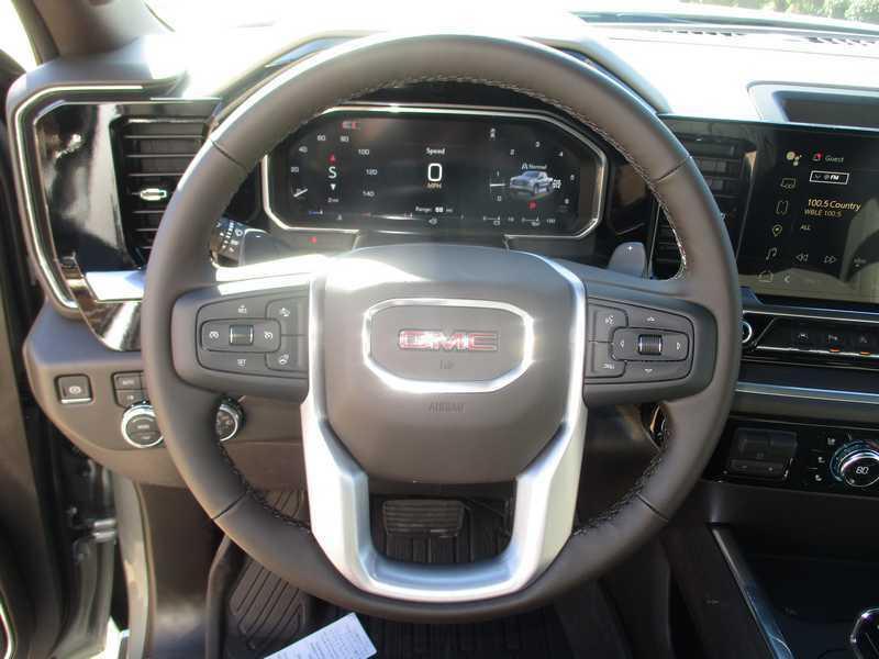 GMC Sierra 1500 SLT Crew Cab 4WD 2026
