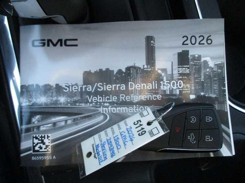 GMC Sierra 1500 SLT Crew Cab 4WD 2026