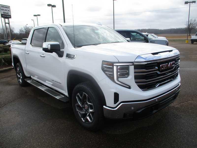 2026 GMC Sierra 1500 SLT Crew Cab 4WD