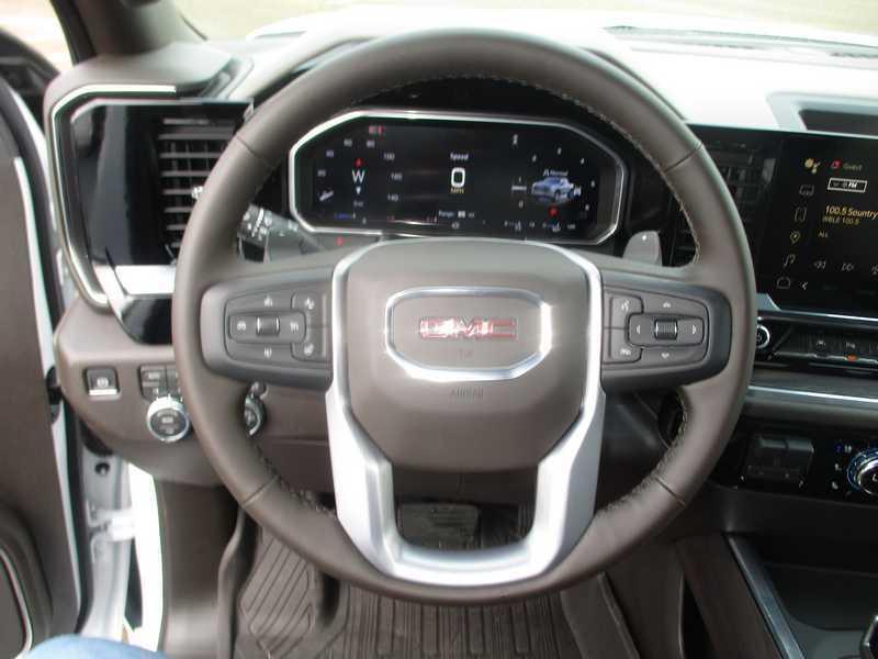 GMC Sierra 1500 SLT Crew Cab 4WD 2026