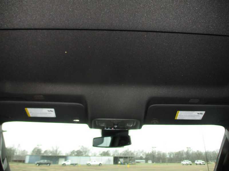 GMC Sierra 1500 SLT Crew Cab 4WD 2026