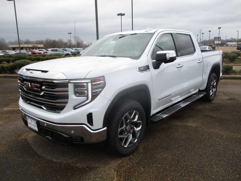 GMC Sierra 1500 SLT Crew Cab 4WD 2026